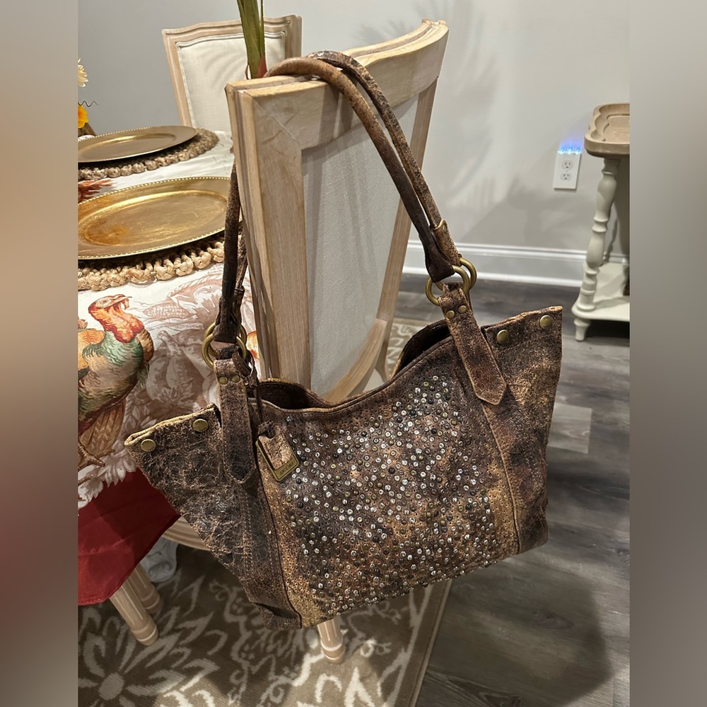 Wow!♥️ Frye Deborah Heavy Distressed Western Studded XL Brown Shoulder Bag 👜$698